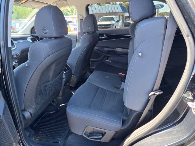 Used 2019 Kia Sorento AWD V6 w/ LX V6 Convenience Package image 11