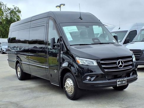 New 2025 Mercedes-Benz Sprinter 3500 image 23