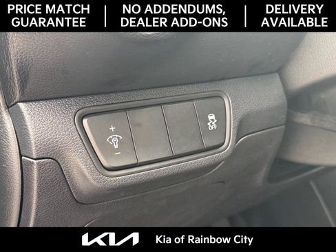 Used 2023 Kia Forte LXS image 12