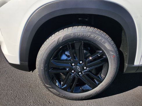 New 2026 Chevrolet Trax ACTIV w/ Sunroof Package image 4