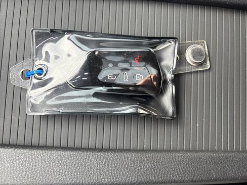 Used 2022 Volkswagen ID.4 Pro S image 36