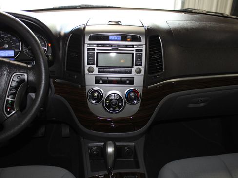 Used 2012 Hyundai Santa Fe GLS FWD image 13