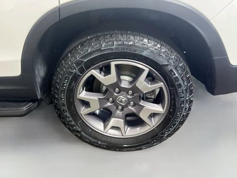 Certified 2023 Honda Passport TrailSport image 25