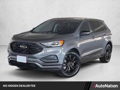 Used 2022 Ford Edge SE w/ Black Appearance Package
