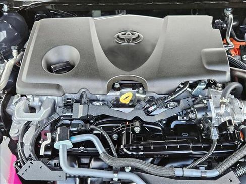 Used 2025 Toyota Camry SE w/ Multimedia Upgrade Package FWD image 23