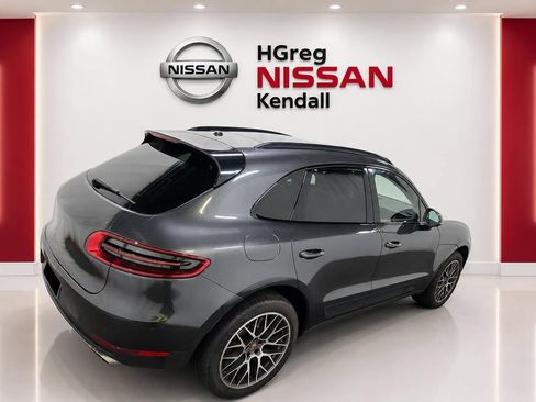 Used 2018 Porsche Macan S AWD/4WD image 4