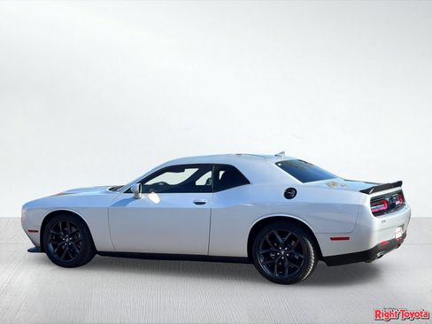 Used 2022 Dodge Challenger GT w/ Blacktop Package RWD image 4