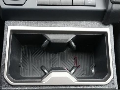 Used 2024 Toyota Tacoma SR5 RWD image 37