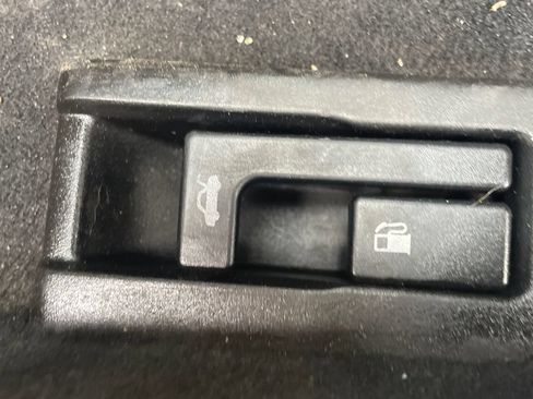 Used 2017 Subaru Impreza 2.0i Premium AWD/4WD image 23
