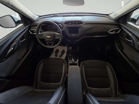 Used 2023 Chevrolet TrailBlazer LT FWD image 28