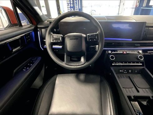 Used 2025 Hyundai Santa Fe Calligraphy AWD/4WD image 17