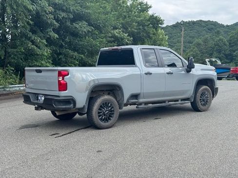 Used 2024 Chevrolet Silverado 2500 W/T AWD/4WD image 18