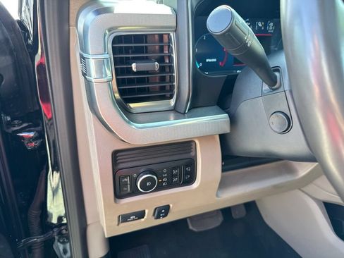 Used 2025 Ford F350 Platinum w/ Platinum Plus Package AWD/4WD image 18