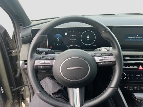 Used 2025 Hyundai Santa Cruz Limited AWD/4WD image 11