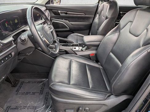 Used 2025 Kia Telluride S AWD/4WD image 23