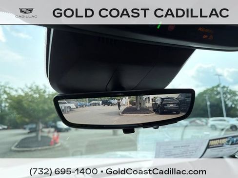 Used 2021 Cadillac Escalade ESV Premium Luxury w/ Driver Assist Tech Package AWD/4WD image 32