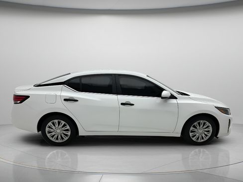 Used 2024 Nissan Sentra S FWD image 6