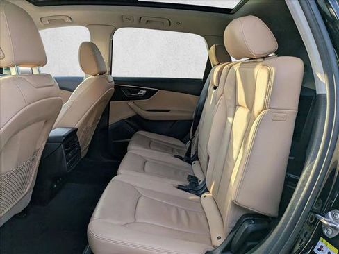 Used 2024 Audi Q7 3.0T Premium Plus image 19