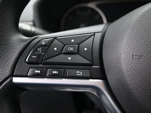 Used 2023 Nissan Altima 2.5 SV image 17