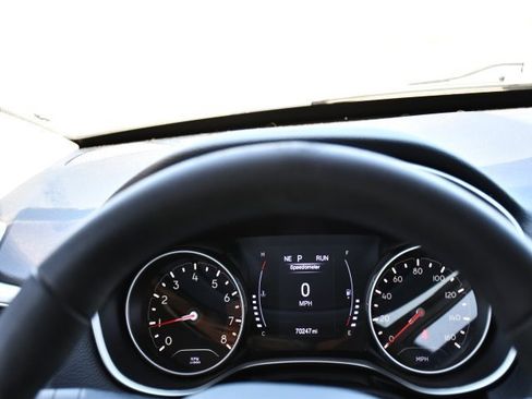 Used 2020 Jeep Compass Sport image 21