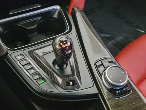 Used 2017 BMW M4 Coupe image 26