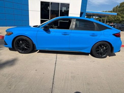 Used 2023 Honda Civic Sport image 8