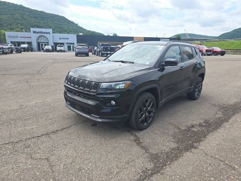 New 2026 Jeep Compass Limited AWD/4WD image 1