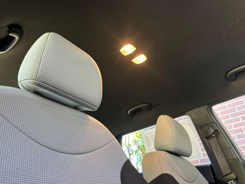Used 2019 Kia Soul FWD image 17