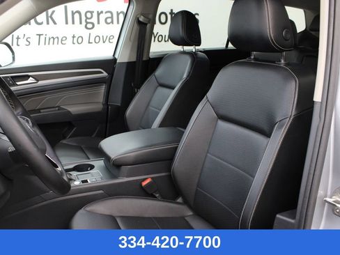 Certified 2022 Volkswagen Atlas SE image 13