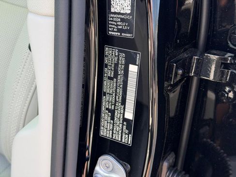 New 2026 Volvo EX90 Ultra AWD/4WD image 16