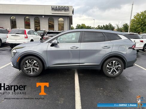 Used 2023 Kia Sportage EX FWD image 2