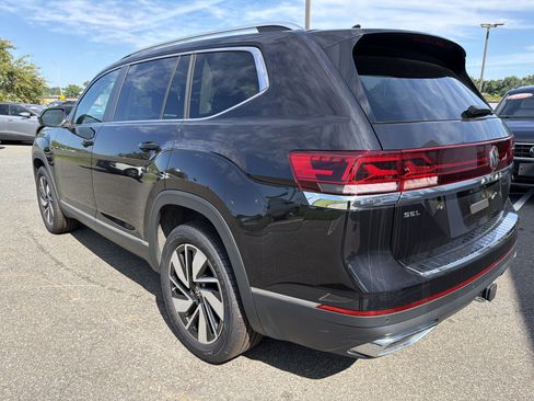 Certified 2024 Volkswagen Atlas SEL AWD/4WD image 6