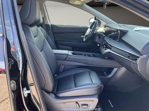 Certified 2025 Nissan Murano SV image 7