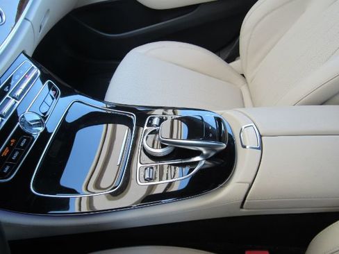 Used 2017 Mercedes-Benz E 300 image 41