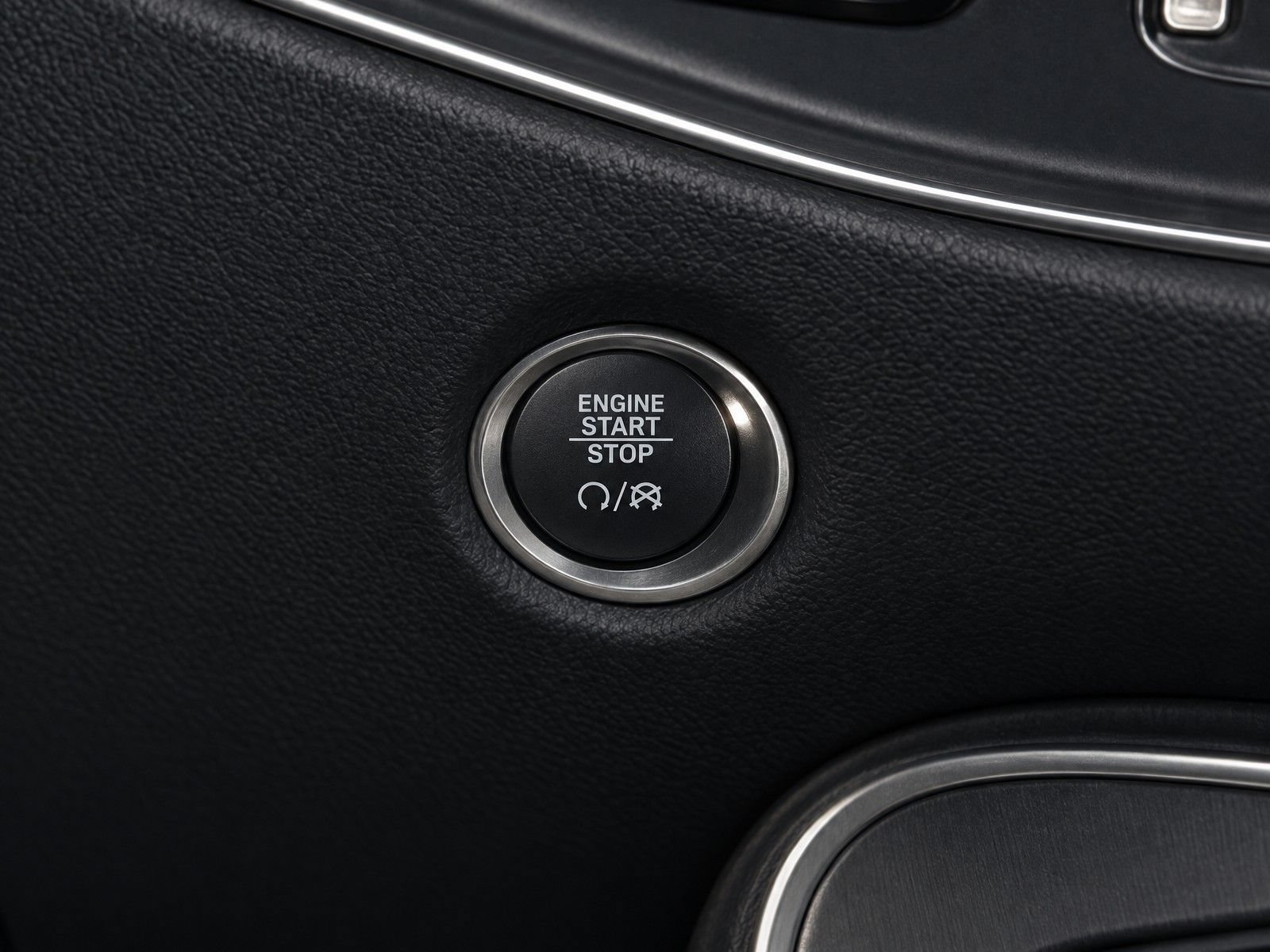 Used 2015 Dodge Challenger SXT Plus RWD image 20