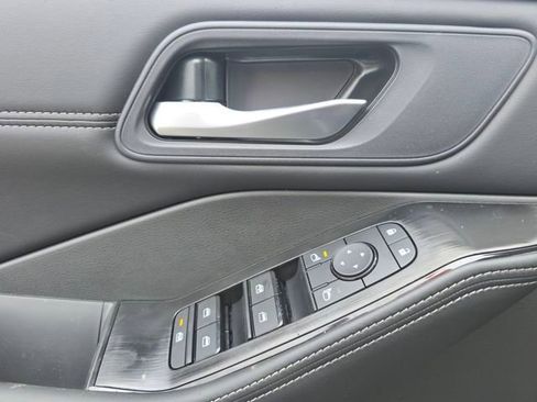 New 2026 Nissan Rogue SV image 21