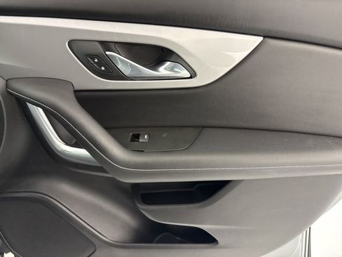 Used 2025 Chevrolet Blazer LT image 42