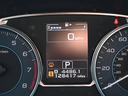 Used 2016 Subaru Crosstrek 2.0i Limited image 2