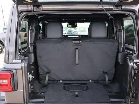 New 2026 Jeep Wrangler Rubicon AWD/4WD image 7