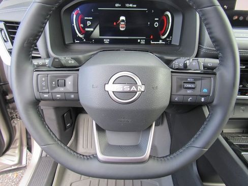 Certified 2025 Nissan Rogue SL w/ SL Premium Package image 19