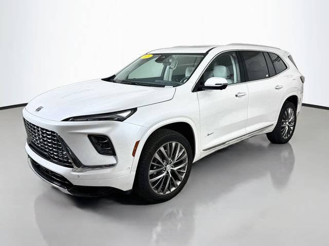 Used 2025 Buick Enclave Avenir w/ Super Cruise Package AWD/4WD image 3