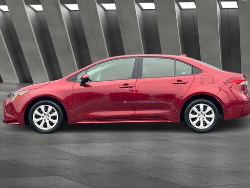 Used 2024 Toyota Corolla LE image 7