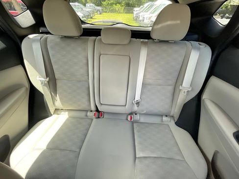 Used 2019 Nissan Rogue Sport SV FWD image 9
