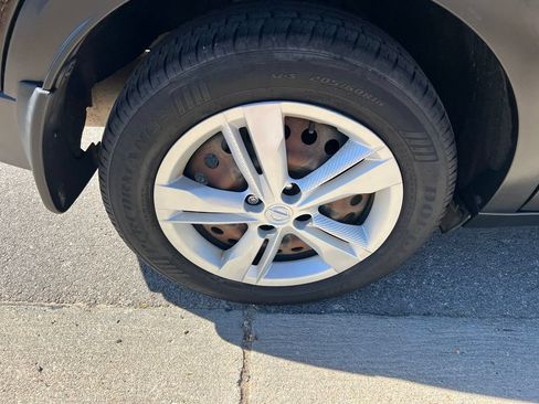Used 2018 Nissan Kicks S FWD image 10