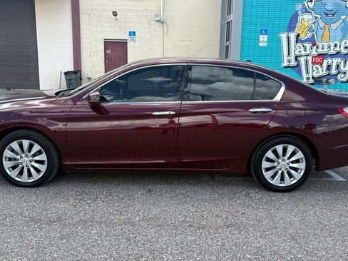Used 2014 Honda Accord Touring image 6