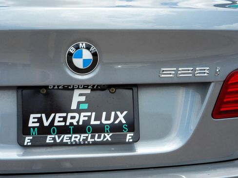 Used 2016 BMW 528i Sedan RWD image 19