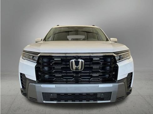 New 2026 Honda Pilot Touring image 10