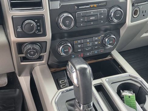 Used 2020 Ford F150 Lariat AWD/4WD image 15