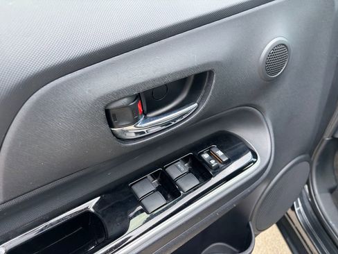 Used 2016 Toyota Prius C Persona Series image 19