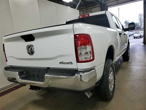 Used 2024 RAM 2500 Tradesman w/ Chrome Appearance Group image 6